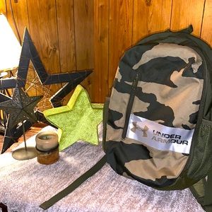 New w/o tag Under Armour kids backpack
